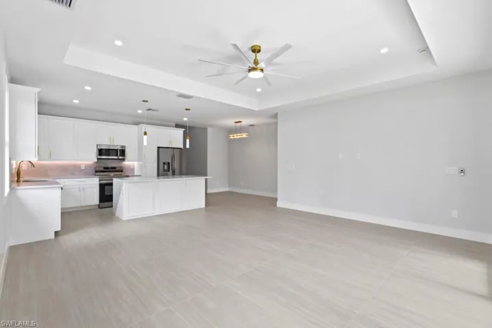 5044  44th NE ST, Naples, FL 34120