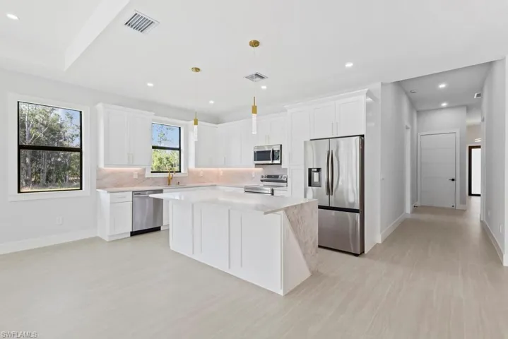 5044  44th NE ST, Naples, FL 34120
