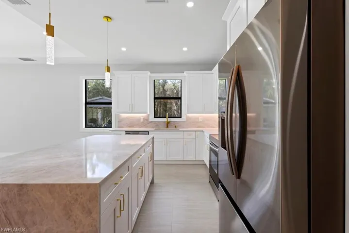 5044  44th NE ST, Naples, FL 34120
