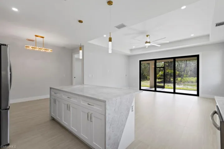 5044  44th NE ST, Naples, FL 34120