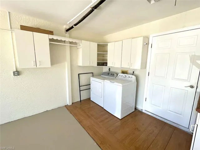7588  Cameron  CIR, Fort Myers, FL 33912