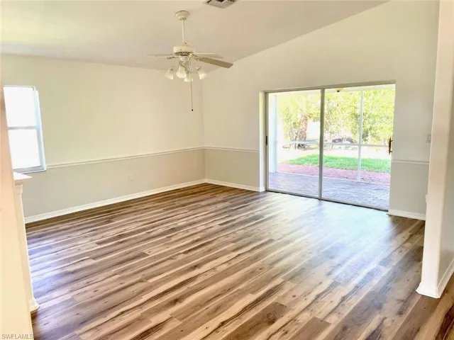 7588  Cameron  CIR, Fort Myers, FL 33912
