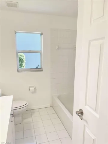 7588  Cameron  CIR, Fort Myers, FL 33912