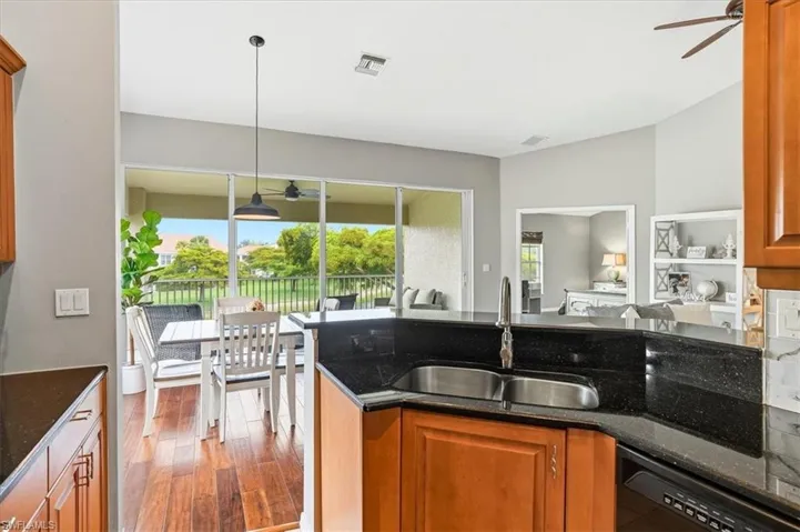 5615 Sherborn Dr 201, Naples, Florida 34110