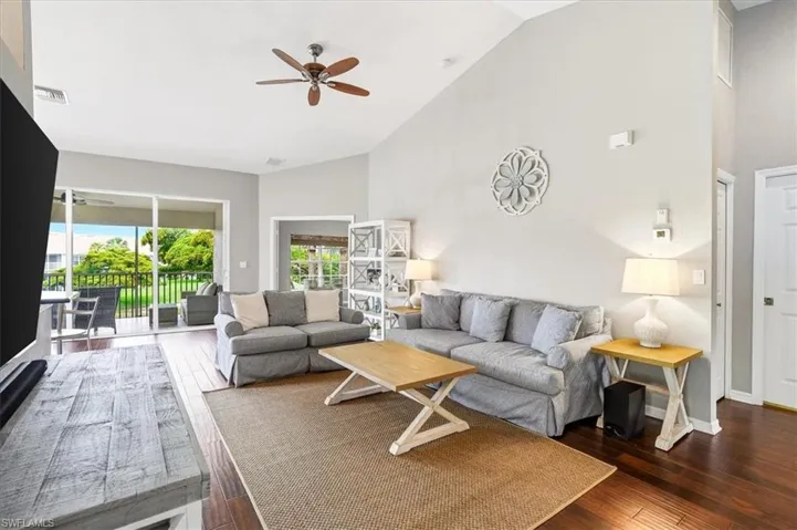 5615 Sherborn Dr 201, Naples, Florida 34110