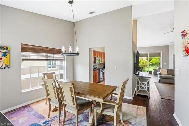 5615 Sherborn Dr 201, Naples, Florida 34110