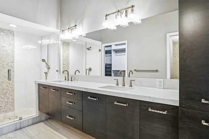 5615 Sherborn Dr 201, Naples, Florida 34110