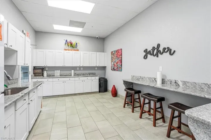 5615 Sherborn Dr 201, Naples, Florida 34110