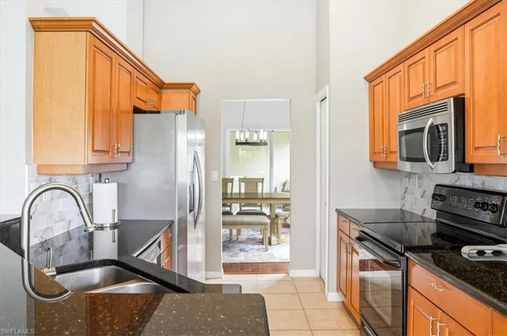 5615 Sherborn Dr 201, Naples, Florida 34110