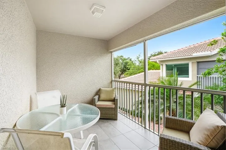 5615 Sherborn Dr 201, Naples, Florida 34110