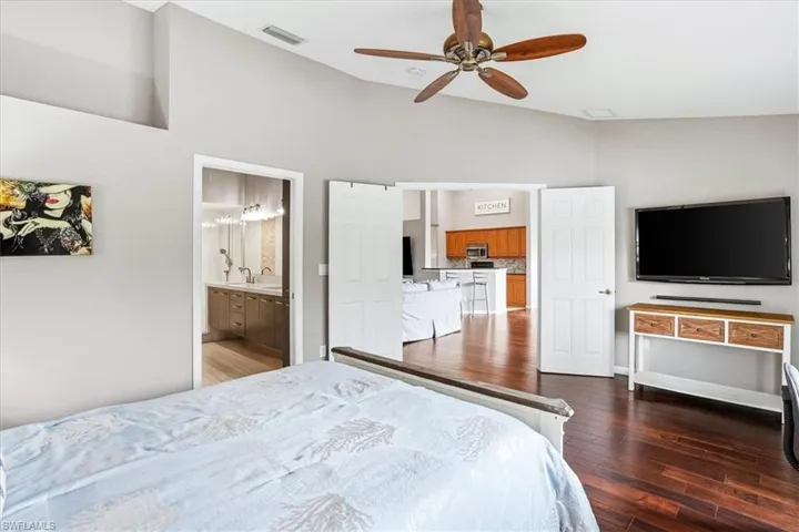5615 Sherborn Dr 201, Naples, Florida 34110