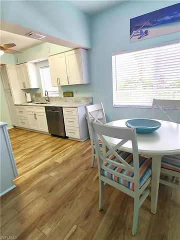 Eat-in kitchen.