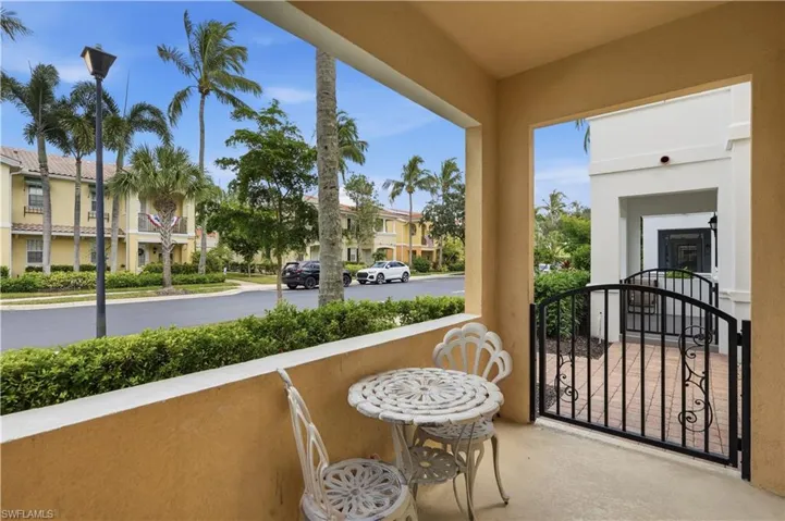 28706 Alessandria Cir, Bonita Springs, Florida 34135