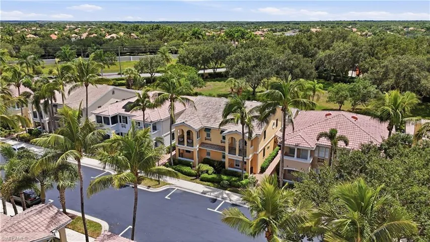 28706 Alessandria Cir, Bonita Springs, Florida 34135