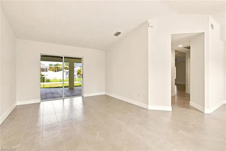 1508 Se 5th Ct, Cape Coral, Florida 33990