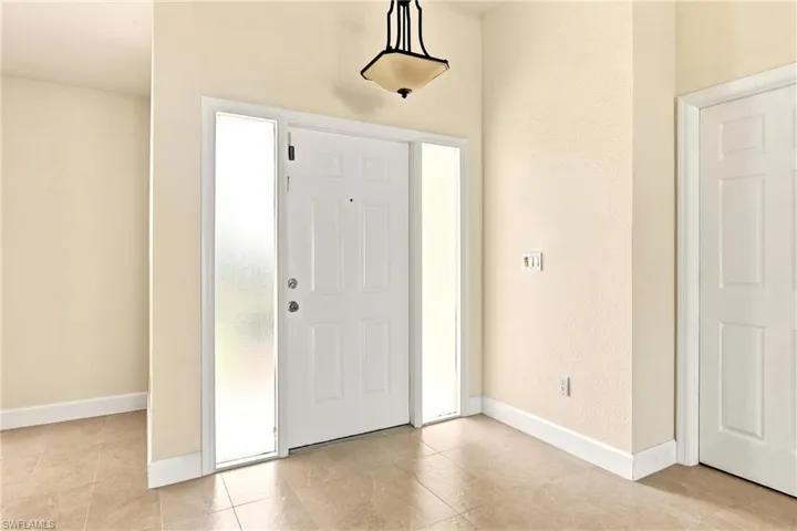 1508 Se 5th Ct, Cape Coral, Florida 33990