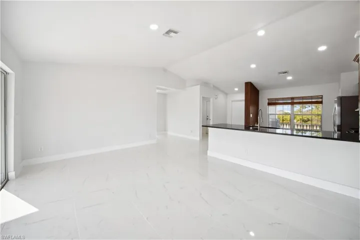 2901  25th SW ST, Lehigh Acres, FL 33976