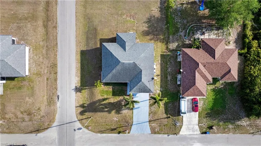 2901  25th SW ST, Lehigh Acres, FL 33976