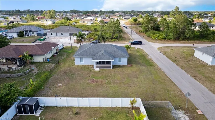 2901  25th SW ST, Lehigh Acres, FL 33976