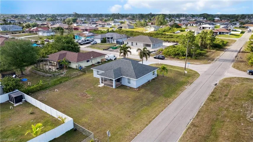 2901  25th SW ST, Lehigh Acres, FL 33976