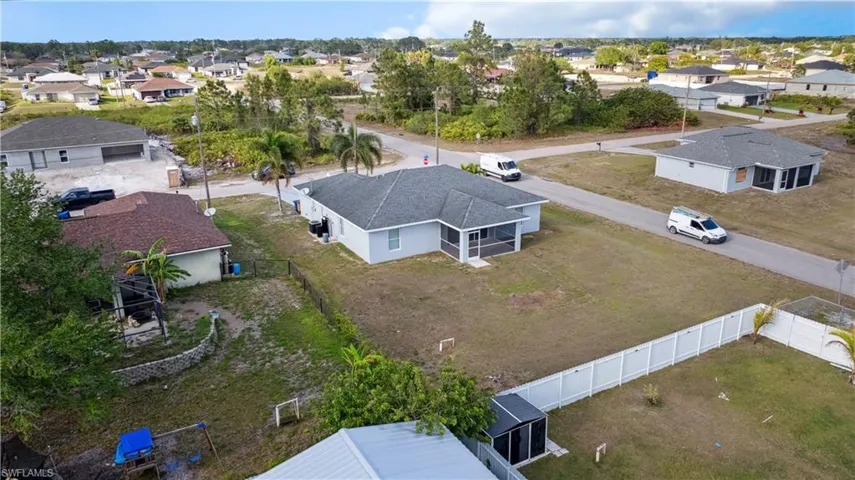 2901  25th SW ST, Lehigh Acres, FL 33976