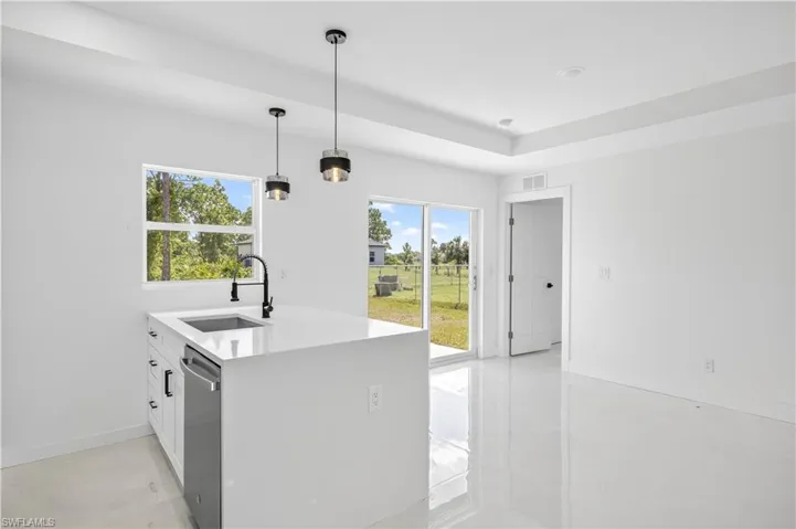 2916  Dora N AVE, Lehigh Acres, FL 33971