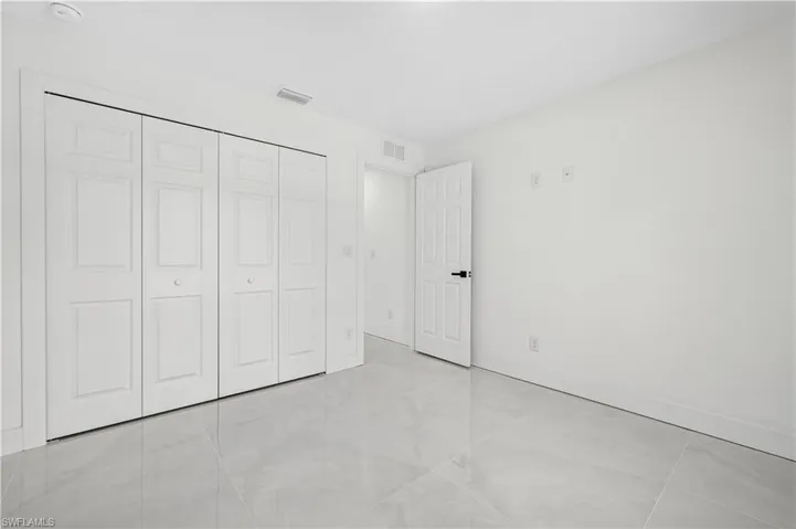 2916  Dora N AVE, Lehigh Acres, FL 33971