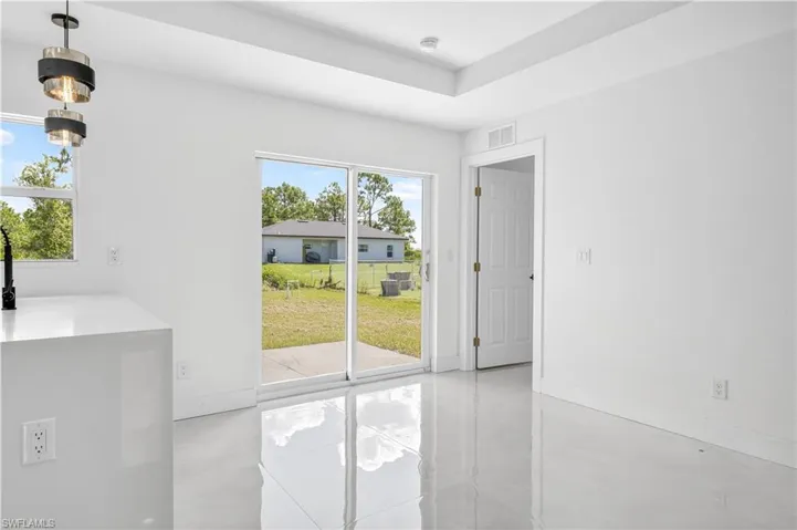 2916  Dora N AVE, Lehigh Acres, FL 33971
