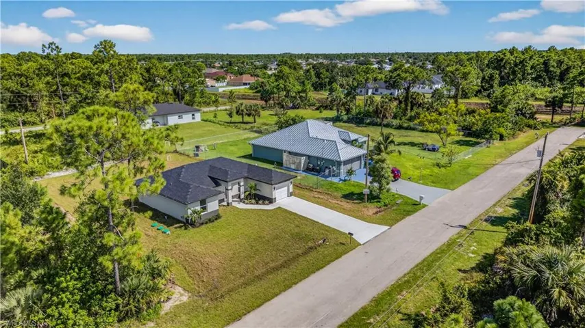 2916  Dora N AVE, Lehigh Acres, FL 33971
