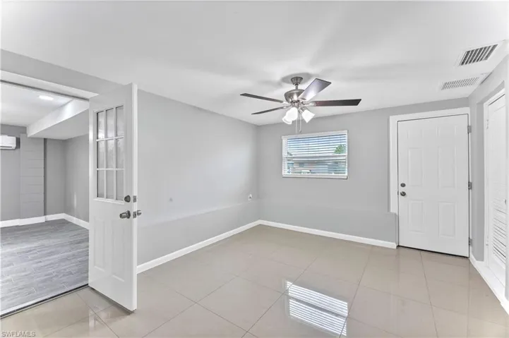 1122  Wesley W ST, Lehigh Acres, FL 33936
