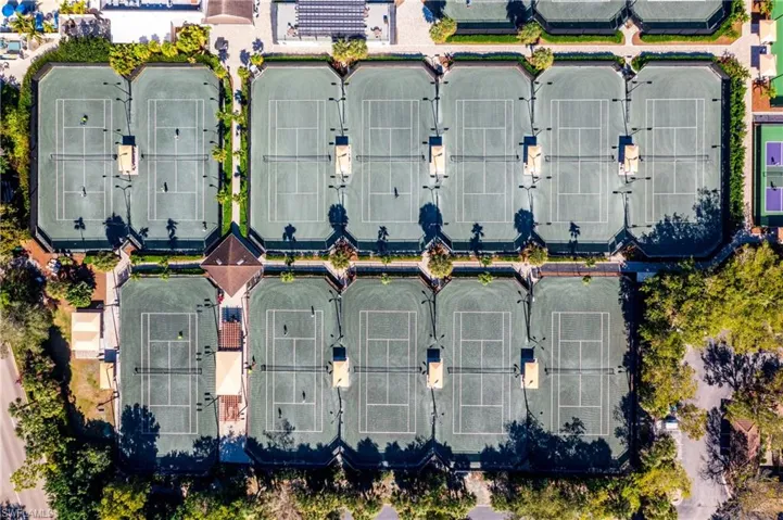 16 Har-Tru Tennis Courts