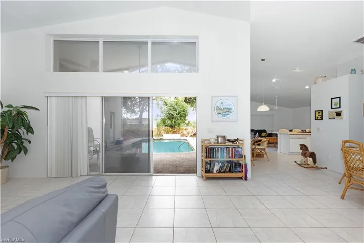 14750  Lake Olive  DR, Fort Myers, FL 33919