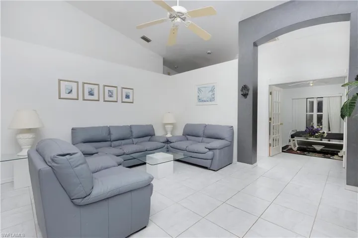 14750  Lake Olive  DR, Fort Myers, FL 33919
