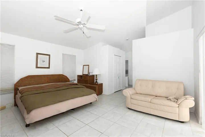 14750  Lake Olive  DR, Fort Myers, FL 33919