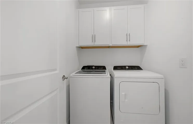 2114 Sequoia Ct, Naples, Florida 34120