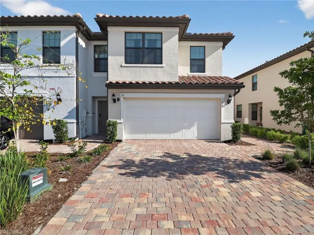 1672 Lake Jessup Cir, Cape Coral, Florida 33909