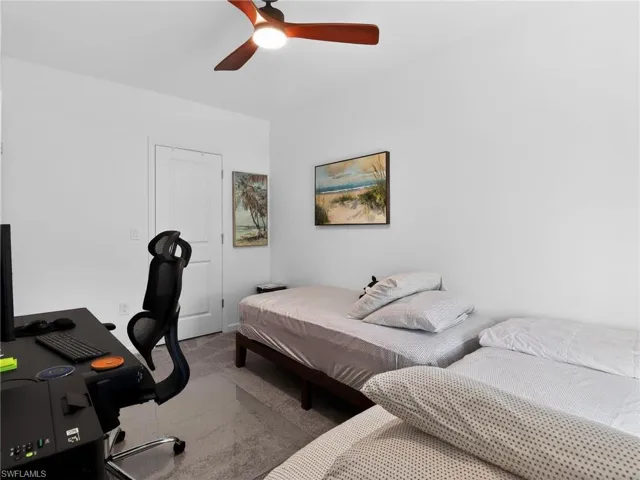 1672 Lake Jessup Cir, Cape Coral, Florida 33909