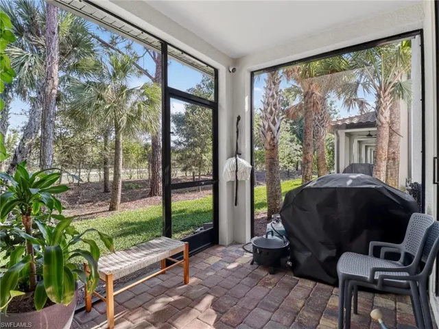 1672 Lake Jessup Cir, Cape Coral, Florida 33909