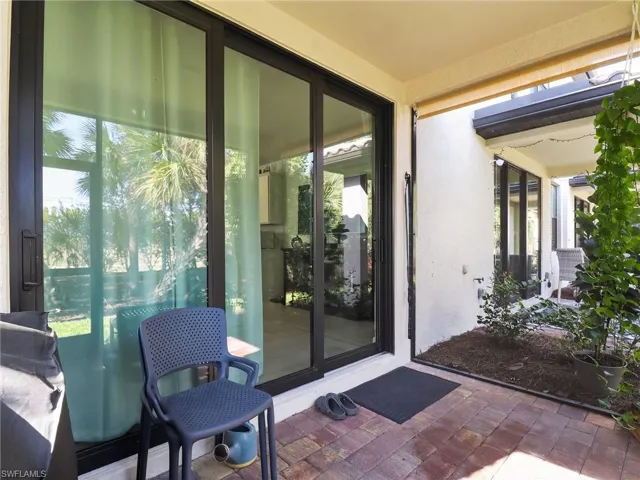 1672 Lake Jessup Cir, Cape Coral, Florida 33909