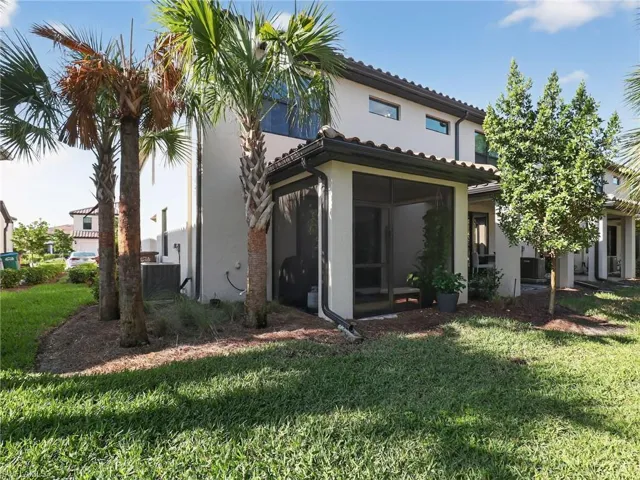 1672 Lake Jessup Cir, Cape Coral, Florida 33909