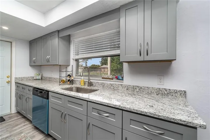 1385  Lincoln  AVE, North Fort Myers, FL 33917