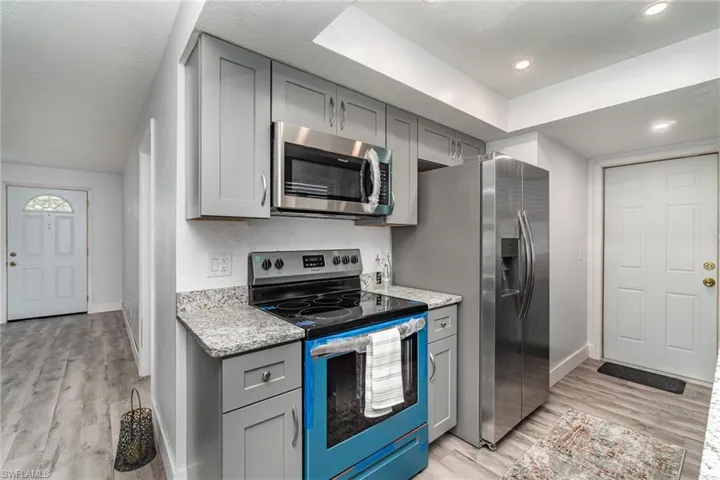 1385  Lincoln  AVE, North Fort Myers, FL 33917