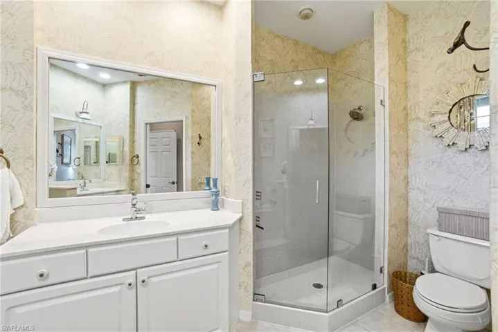 8430 Radcliffe Ter 202, Naples, Florida 34120