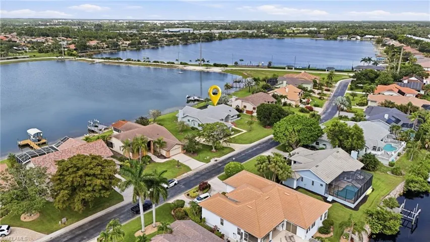 5350 Harborage Dr, Fort Myers, Florida 33908