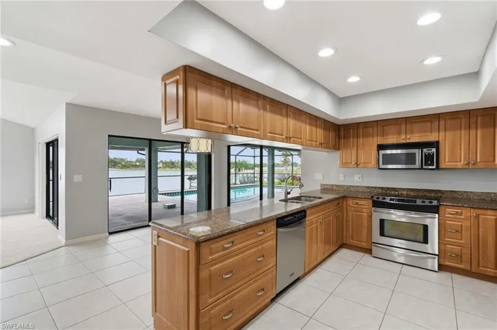 5350 Harborage Dr, Fort Myers, Florida 33908
