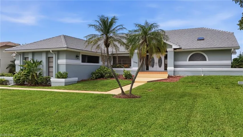 5350 Harborage Dr, Fort Myers, Florida 33908