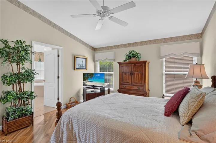 Queen size bed