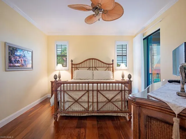 7024  Pelican Bay  BLVD, Naples, FL 34108