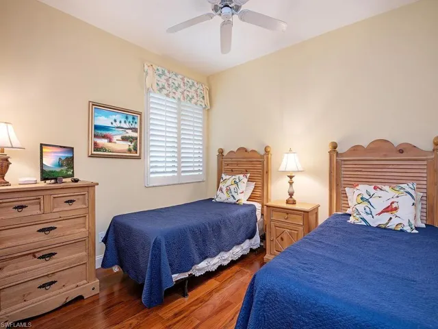 7024  Pelican Bay  BLVD, Naples, FL 34108