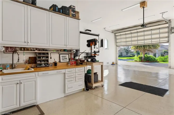 18018 Broadview Dr, Naples, Florida 34114